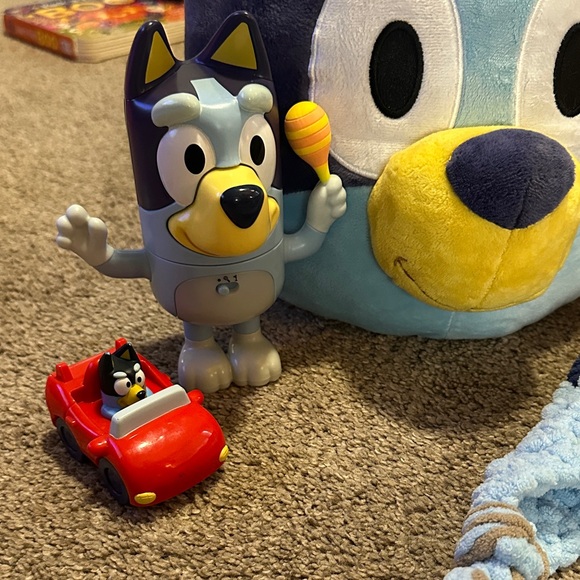 Bluey bundle - Picture 2 of 4